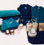 THE's Signature Bath & Spa Hamper | 18 Piece Set